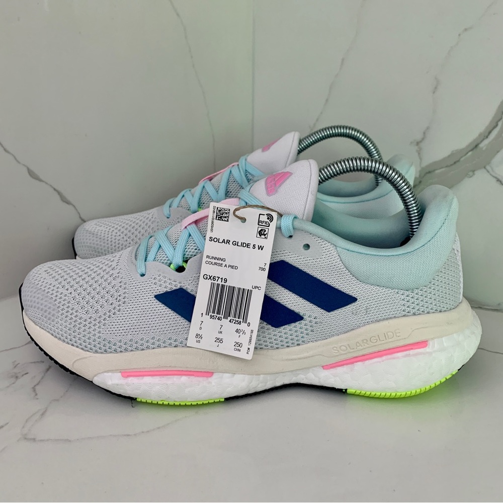 Adidas NWT Solar Glide 5 Womens Size 8.5 White Walking Training GX6719 Shoes